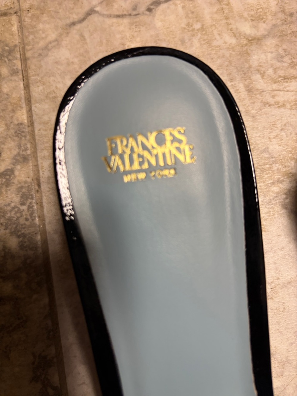 France’s Valentine Black Patent Slide Sandals with Circular Accent - NWT 10 - Picture 2 of 5